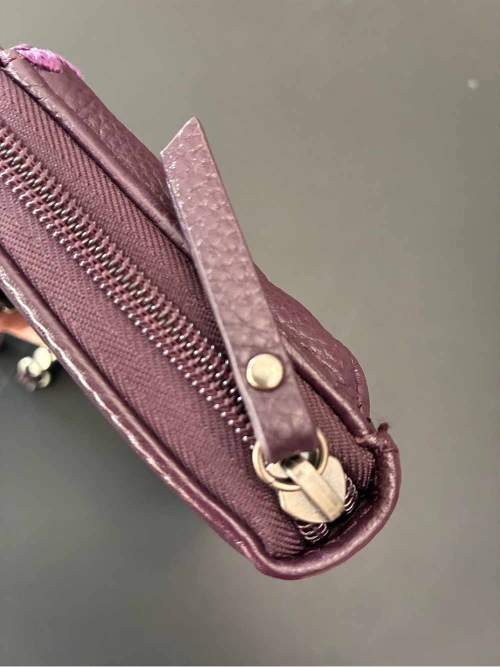 The Sak Iris Crossbody Wallet Wristlet Clutch Cellphone Purse Leather Purple - Picture 12 of 15
